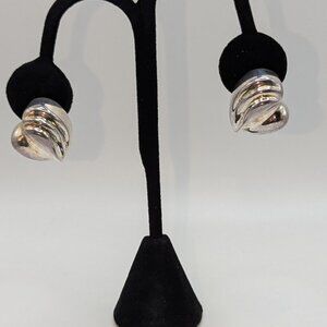 Airess Sterling Silver earrings